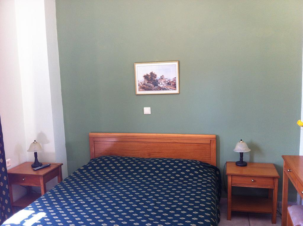 Zannikos Rooms Ermoupoli Oda fotoğraf