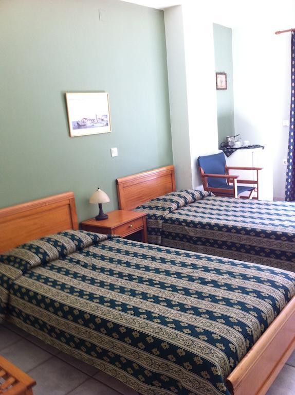 Zannikos Rooms Ermoupoli Oda fotoğraf